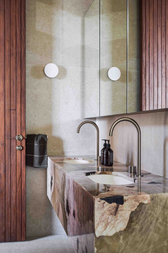 PINK PATAGONIA QUARTZITE